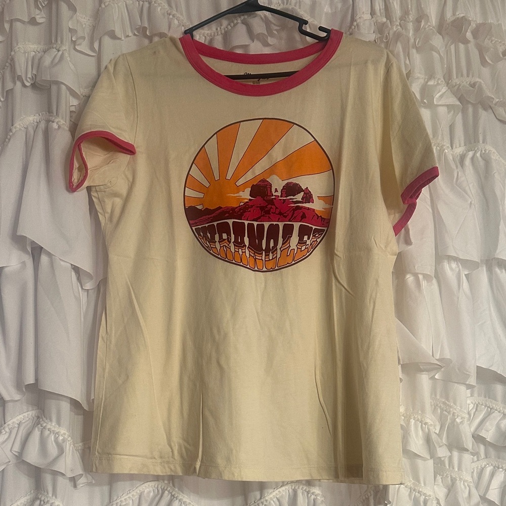 Wrangler Cream and Pink Graphic T-Shirt